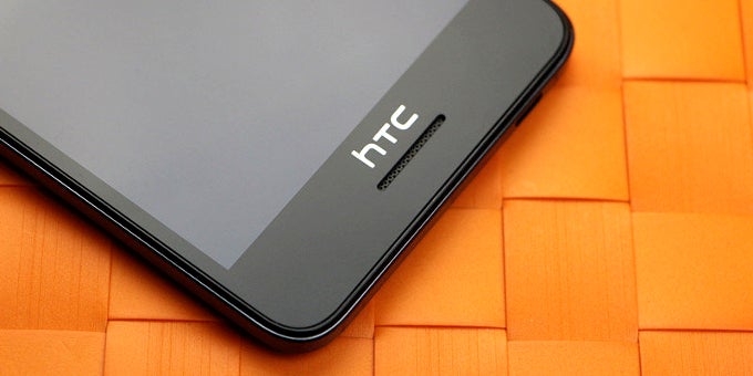 HTC Desire 728 stars in real-life pictures: mid-range specs and dual front-facing speakers probably in tow