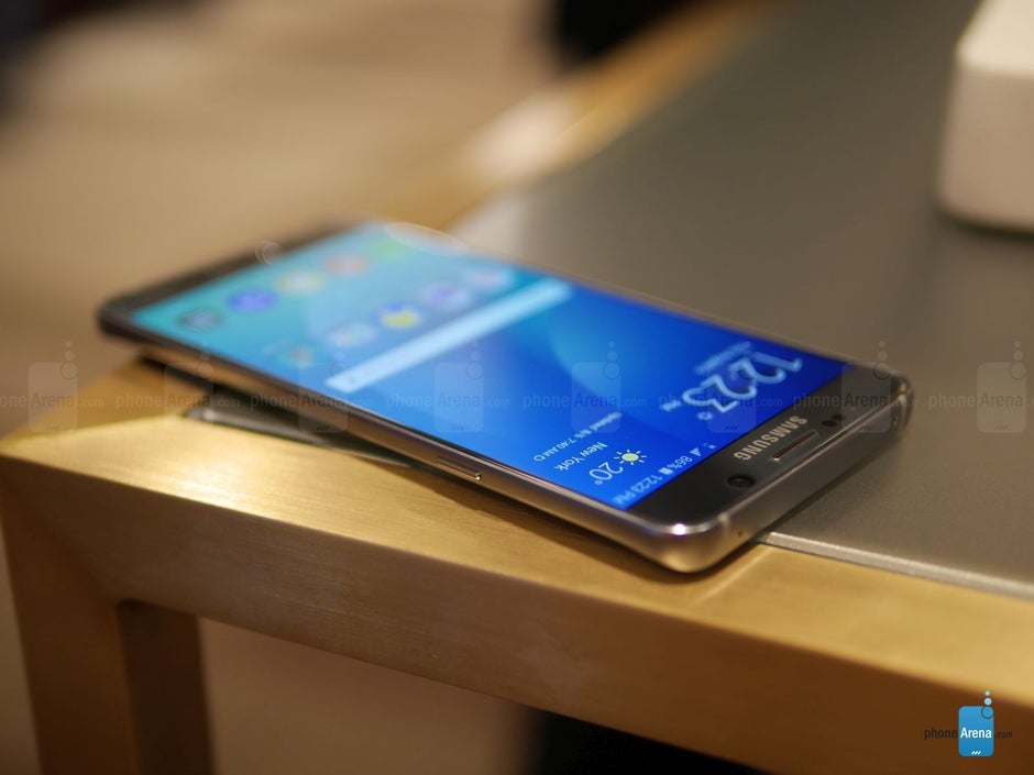 Samsung Galaxy Note5 hands-on - PhoneArena