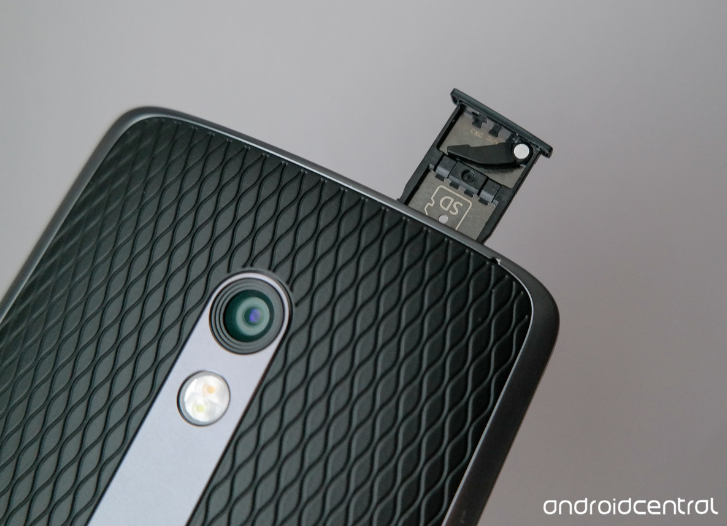MicroSD slot on the Moto X Play/DROID MAXX 2 can be found on the back of the SIM tray on the top of the phone - Here's where the microSD slot will be on the Motorola DROID MAXX 2 (and is on the Moto X Play)