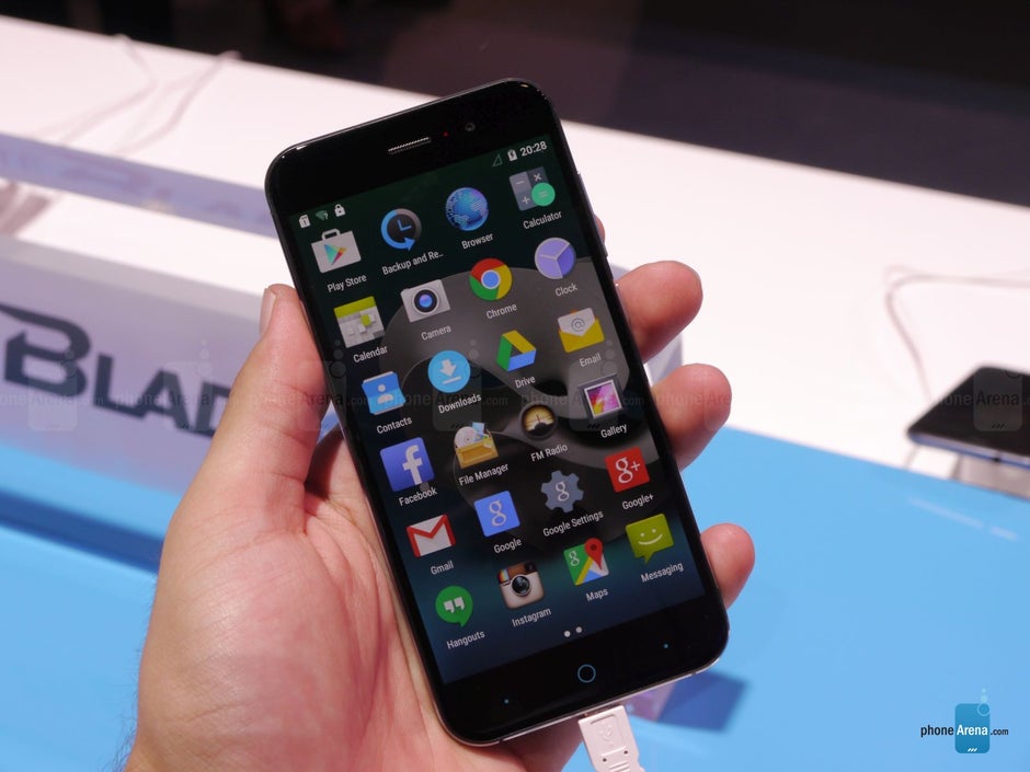 ZTE Blade V6 hands-on. Is it September 9th already?