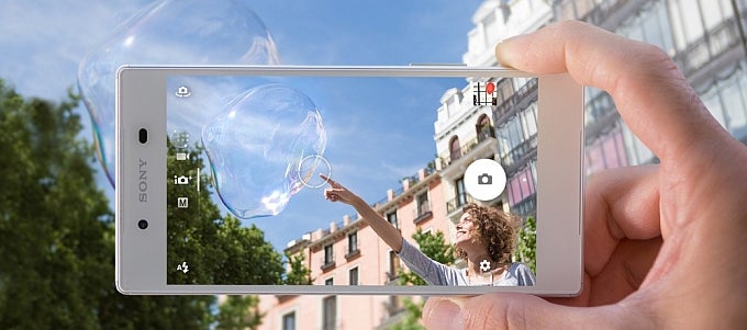 The Sony Xperia Z5 series actually has a 25MP multi-aspect primary camera sensor