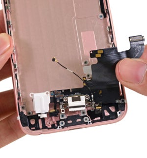 Here's what's inside an Apple iPhone 6s: teardown reveals 2GB of RAM, it's easy to get it repaired