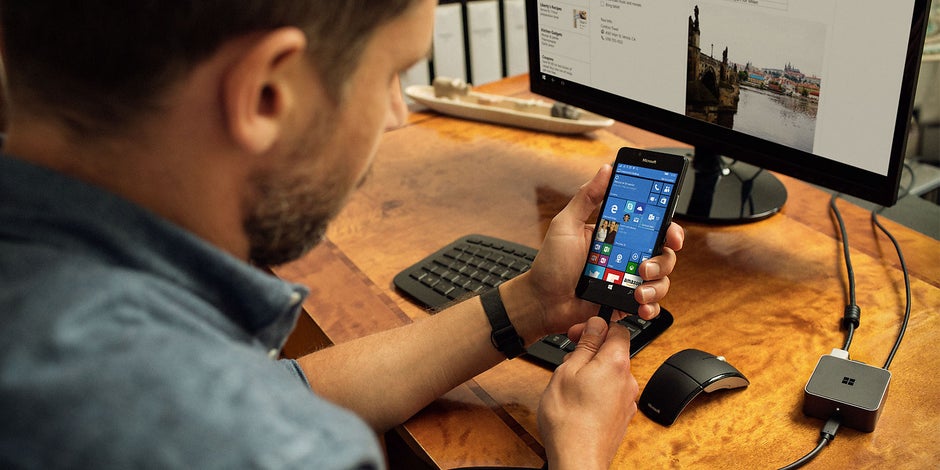 Su futuro escritorio es un teléfono con Windows - Continuum: Microsoft tiene un as bajo la manga
