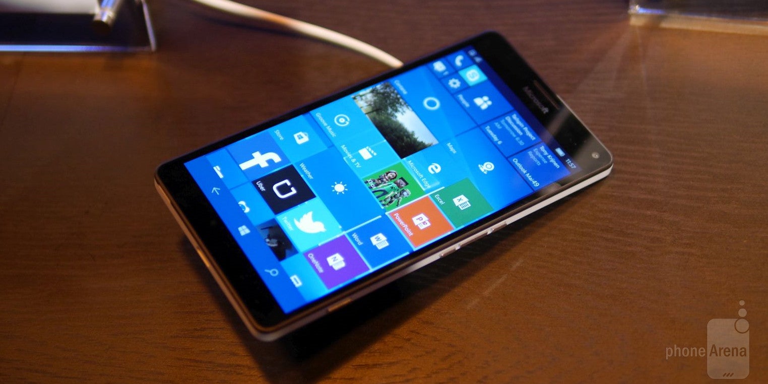 Windows 10 updates for phones to be &quot;broadly&quot; available starting December