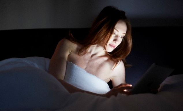 Late night texting has at least one adverse side-effect - it's hard to fall asleep after - Professor of sleep medicine: phones need automated 'bed mode' to protect our sleep
