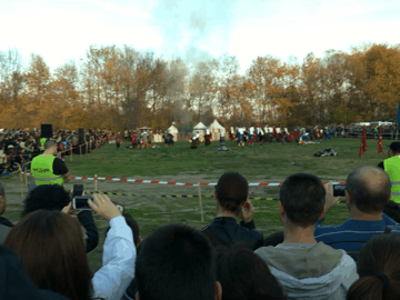 A Live Photo of a reenactment of the 1444 Crusade against the Ottoman Empire. Sequence shortened. - Here's the one thing we loved about each major manufacturer in 2015