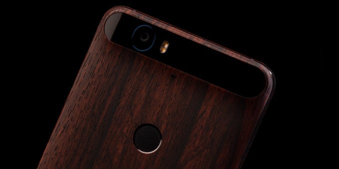 Outstanding and gorgeous vinyl skins for the iPhone 6s, Galaxy Note 5, Galaxy S6, and Nexus 6P