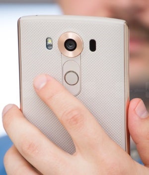 LG V10 - toughing it up! - 2015 is almost up, here are the most prominent smartphone trends of the year!