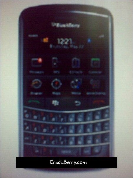 Is this the BlackBerry 9900 touchscreen version of the Bold?
