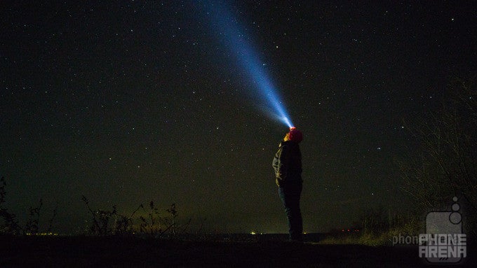 Stargazing. Thousands of stars were visible that night. (ISO500, 15s exposure time) - Astrophotography with the LG G4, or how I used a smartphone to take awesome photos of the night sky