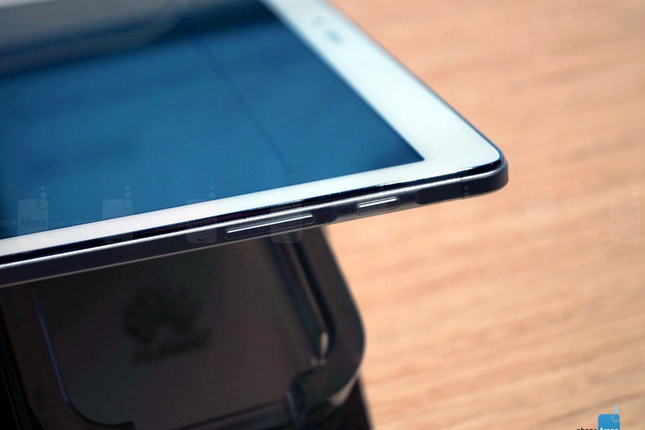Huawei MediaPad 10 hands-on PhoneArena
