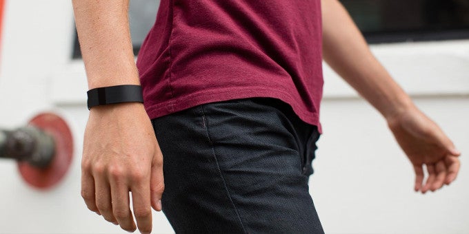 Deal alert! Fitbit Charge massively discounted on Amazon, the Charge HR - not so much
