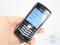 BlackBerry-Pearl-8100-05