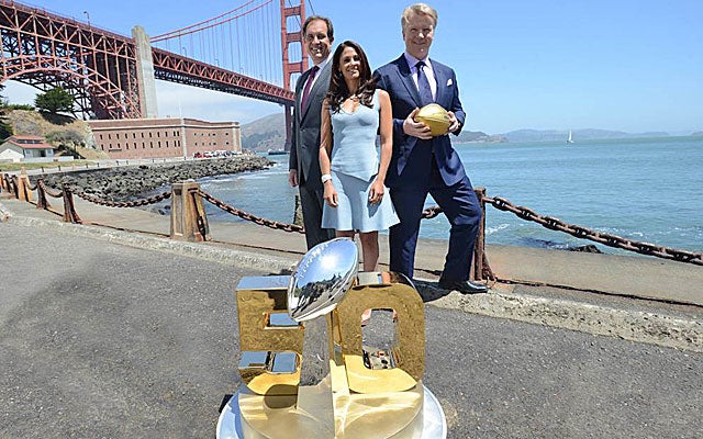 Jim Nantz, Phil Simms and Tracy Wolfson will be the chief CBS coverage team for the Super Bowl 50 - How to watch Super Bowl 50 streamed live on your Android, iOS or Windows device