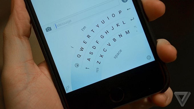 Microsoft&#039;s Word Flow beta iPhone keyboard comes with a neat one-handed operation mode