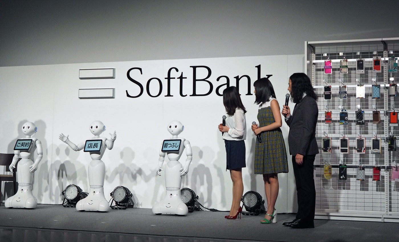 Sentient, they stand in line... - Did you know: the world&#039;s first robot-staffed smartphone store is about to open in Japan