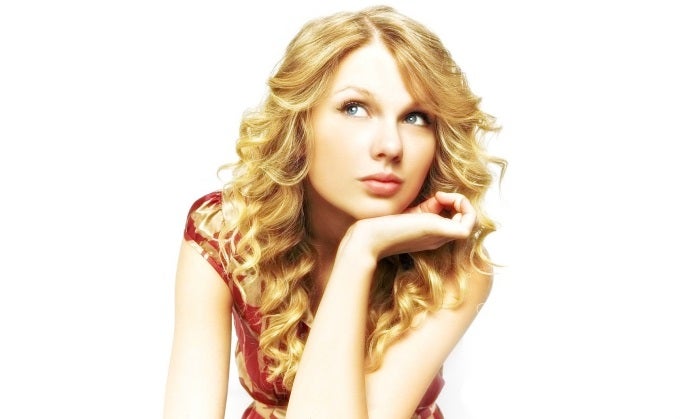 Taylor Swift and Glu Mobile partner for &quot;unique&quot; game, set for late 2016