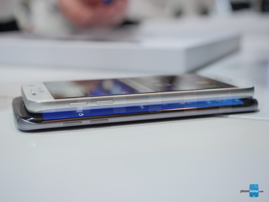 Samsung Galaxy S7 vs S7 Edge first look PhoneArena