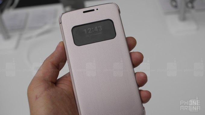 Let&#039;s accessorize! Hands-on with official LG G5 Quick Cover and protective Lifeproof case