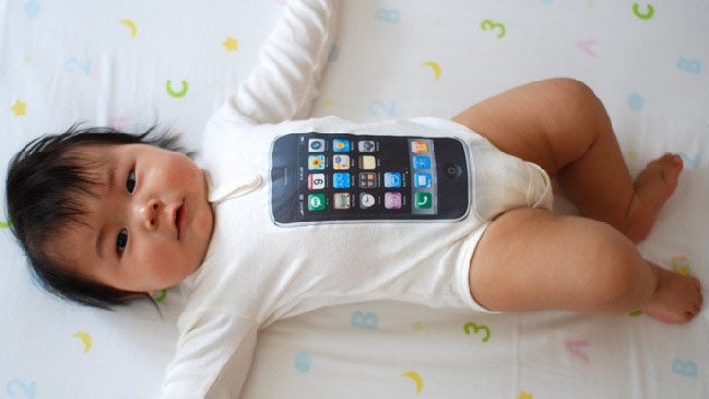 19-year-old sold newborn baby for an iPhone and motorbike: "I really didn't know it was illegal"