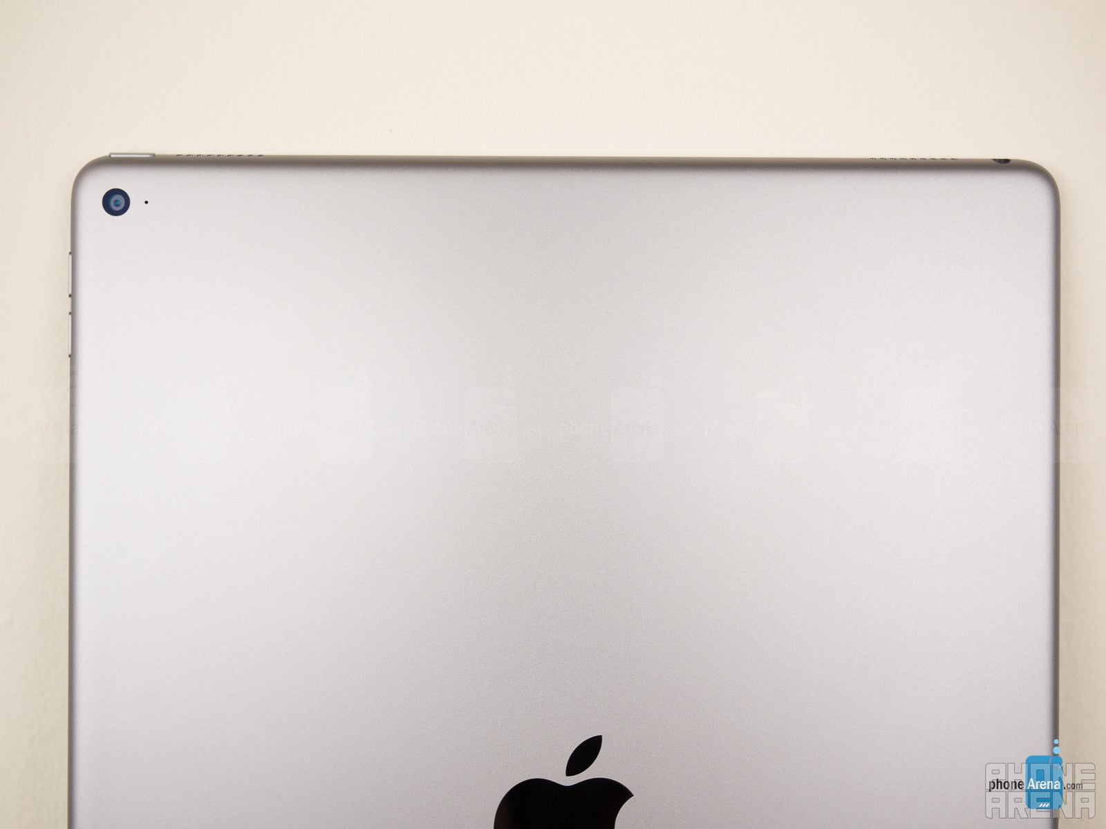 The 8MP iSight camera will be upgraded with a flash. - iPad Air 3 Rumor Review: Apple slims the iPad Pro down for the masses