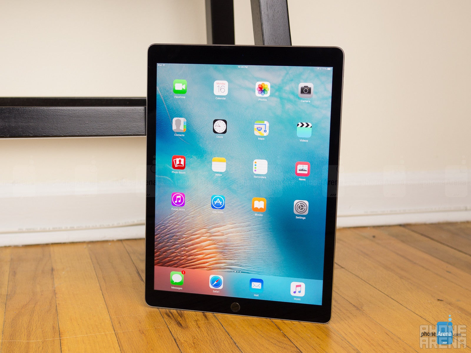 The iPad Pro makes for an early peek at the iPad Air 3&#039;s look. - iPad Air 3 Rumor Review: Apple slims the iPad Pro down for the masses