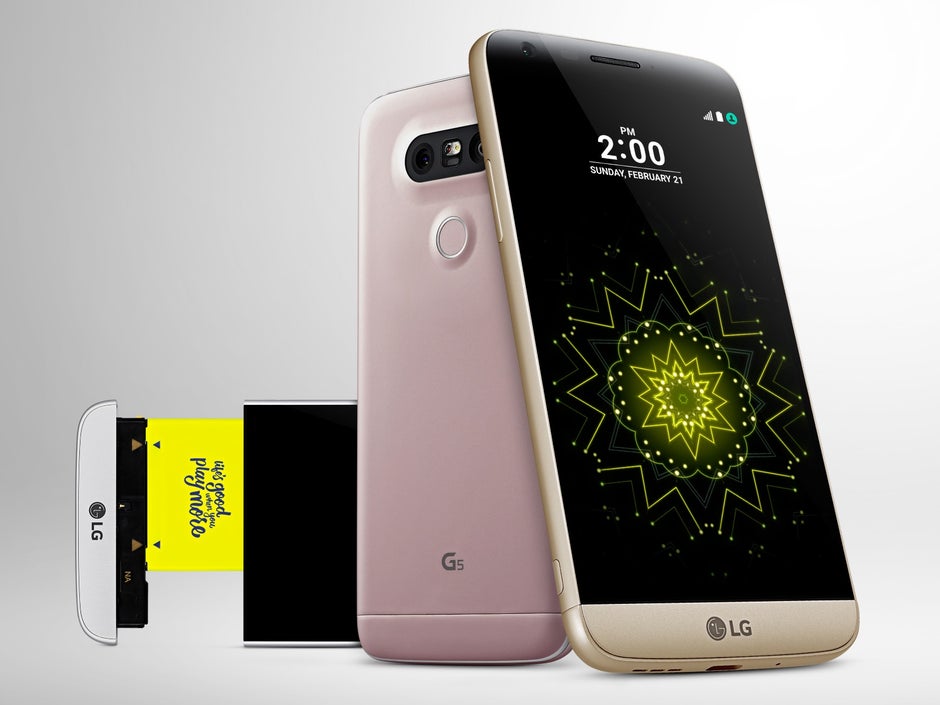 Download all LG G5 wallpapers (full Quad HD resolution) here