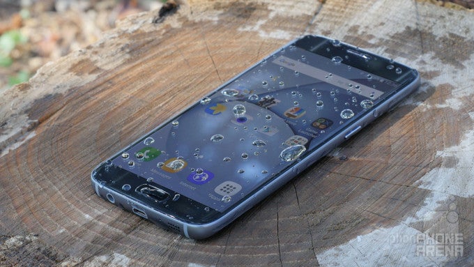 The Galaxy S7 is water resistant, but can you use it when it is wet?