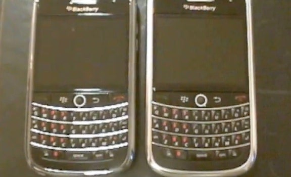 Video shows changes in BlackBerry Tour 9630 between pre-release and carrier version