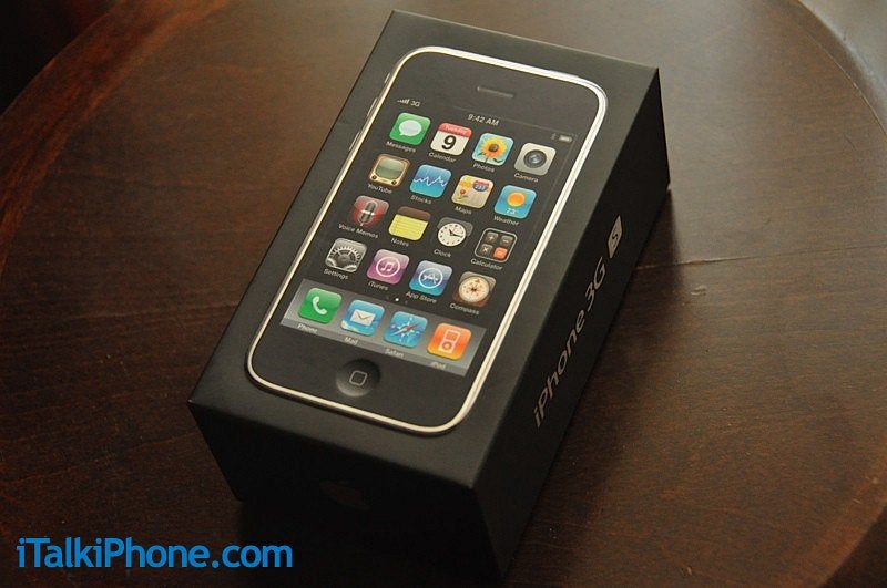 Apple iPhone 3G S comes in the same box - iPhone 3G S gets unboxed