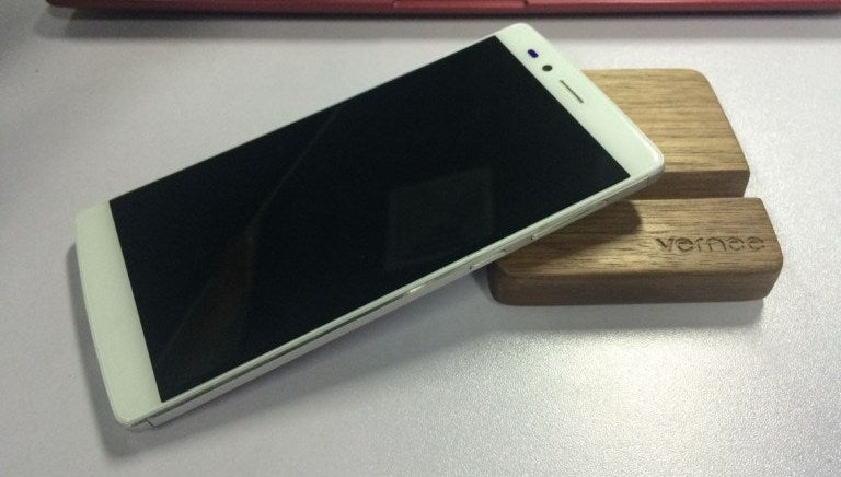 Vernee's all-metal Apollo Lite packs a deca-core Helio X20 SoC &amp; 4GB RAM for just $200