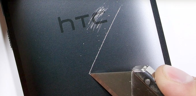 HTC 10 survives scratch, fire, and bend torture tests, proves the strength of its guts