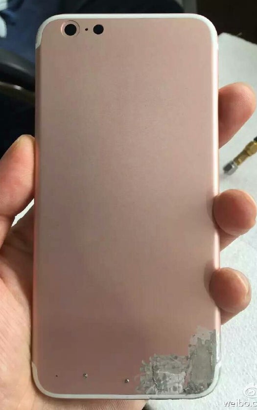 iPhone 7 back chassis leaks again – in Rose Gold this time