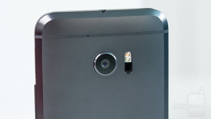 HTC 10 - Phones with quick charge: the fastest charging from 0 to 100% (2016 edition)