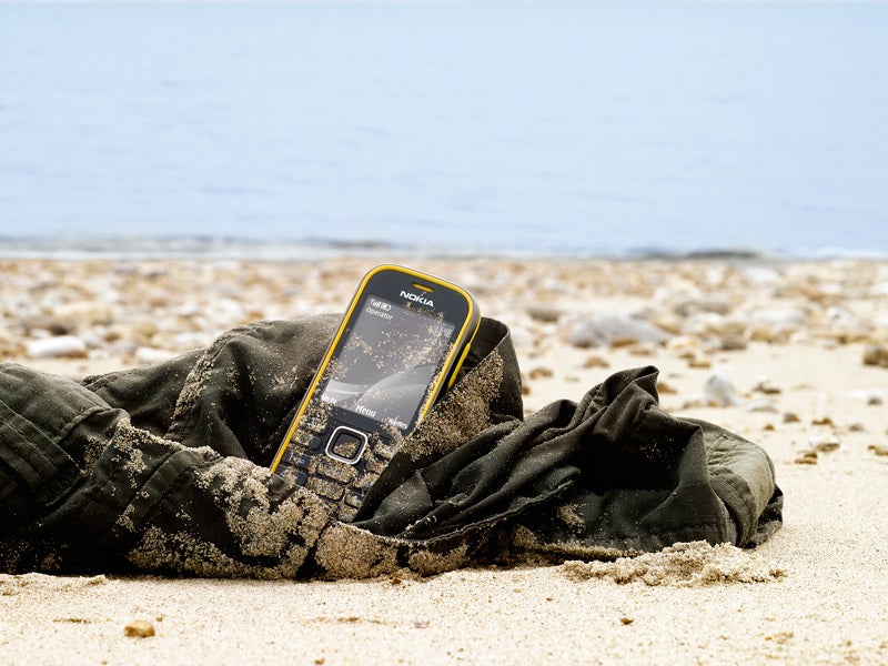 Nokia 3720 classic - How tough is your phone?