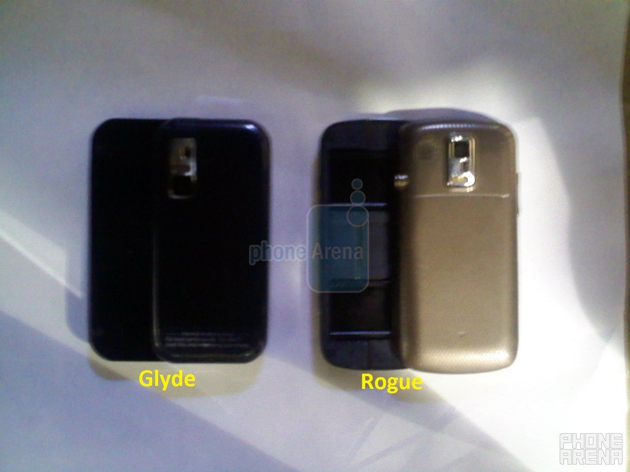 Spy pics of the new Samsung Rogue U960 for Verizon