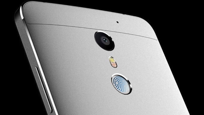 The UMi Super offers super-fast fingerprint unlocking, advanced camera features