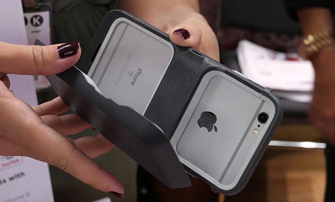 SanDisk iXpand Memory Case protects your iPhone while boosting storage