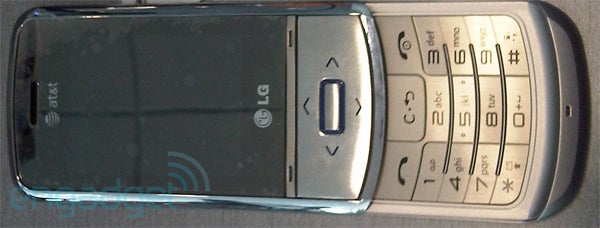 New image taken of the AT&T branded LG Shine 2