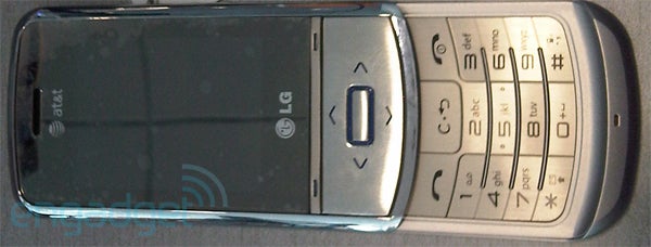 New image taken of the AT&amp;T branded LG Shine 2