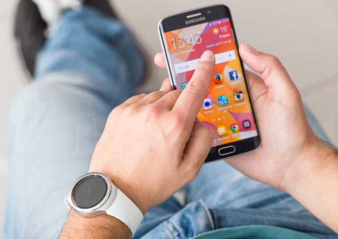 Hurry, deal lovers! AT&amp;T starts a BOGO promo, throws in free Gear S2 with Galaxies