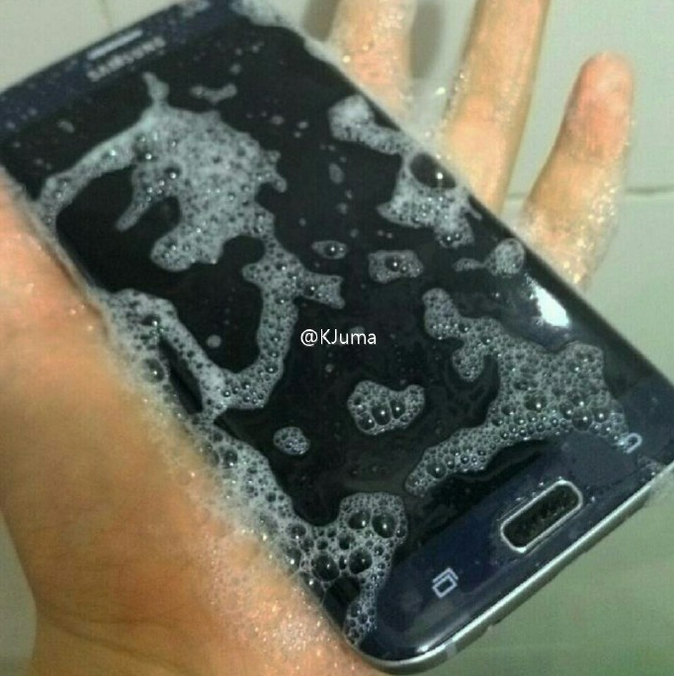 The Samsung Galaxy Note 7 will reportedly be the first waterproof Galaxy Note phablet - Does this picture prove that the Samsung Galaxy Note 7 is waterproof?