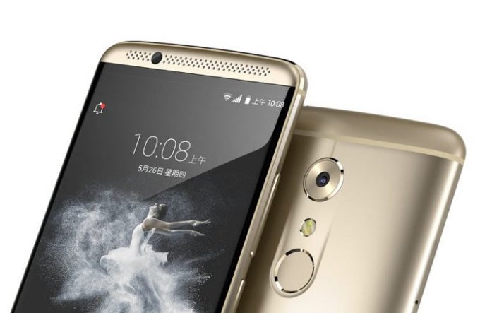 Pre-order the ZTE Axon 7 for $399 on B&H and get free Samsung Level U headphones, $75 gift card