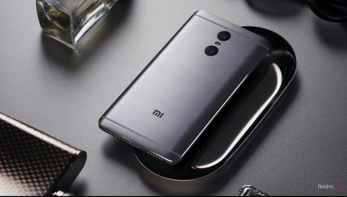 5.5" Xiaomi Redmi Pro is out: dual camera, 4050 mAh battery, OLED and brushed metal