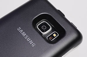 Galaxy Note 7 in its wireless charging battery-pack case - Samsung Galaxy Note 7 camera shoot-out: head-to-head with GS7e, Note 5, and iPhone 6s Plus