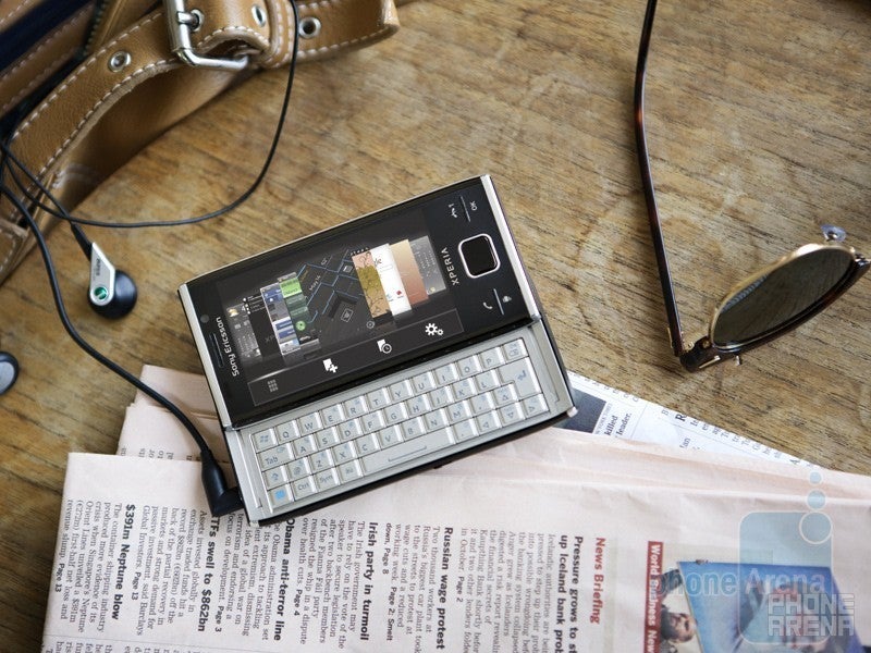 Sony Ericsson XPERIA X2 is the manufacturer&#039;s second WM smartphone
