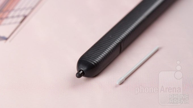 A Note 4 S Pen next to a spare Note 7 tip - Note 7 S Pen super-fine ballpoint tip: does it fit on the Note 5 and Note 4&#039;s S Pens?