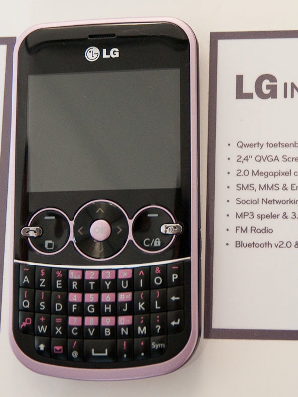 LG New Chocolate BL20 and GW300 come in various color schemes PhoneArena