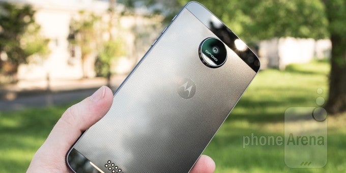 5 excellent cases for your Moto Z Android smartphone