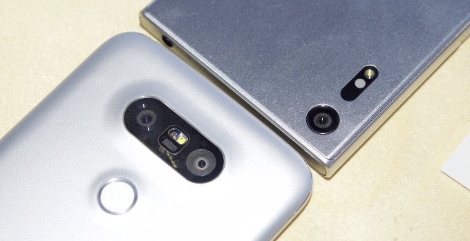 Sony Xperia XZ vs. LG G5 comparison: different approaches to some similar problems